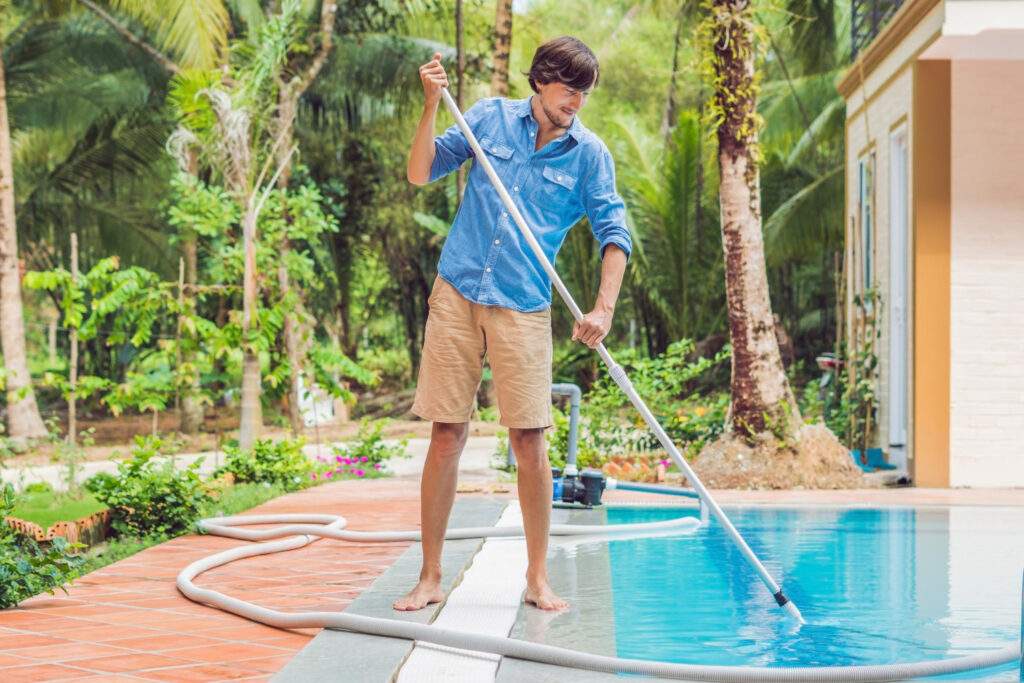 Servicio completo de mantenimiento de piscinas en Viladecans